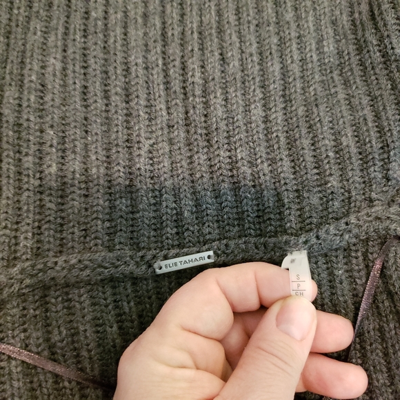 Elie Tahari sz SM grey cable knit crop sweater - Picture 8 of 8